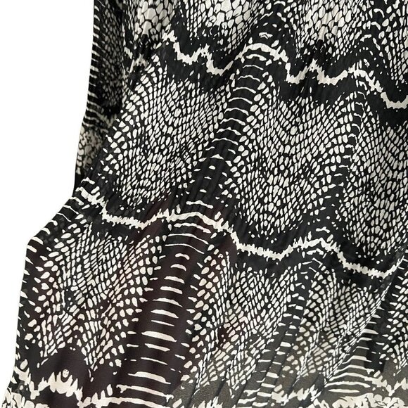 Nicola Blouse Top Women’s Size 1X V Neck 3/4 Sleeve Black Snake Print Thin - Picture 7 of 14